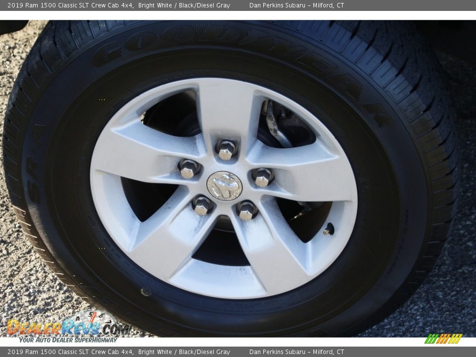 2019 Ram 1500 Classic SLT Crew Cab 4x4 Bright White / Black/Diesel Gray Photo #18