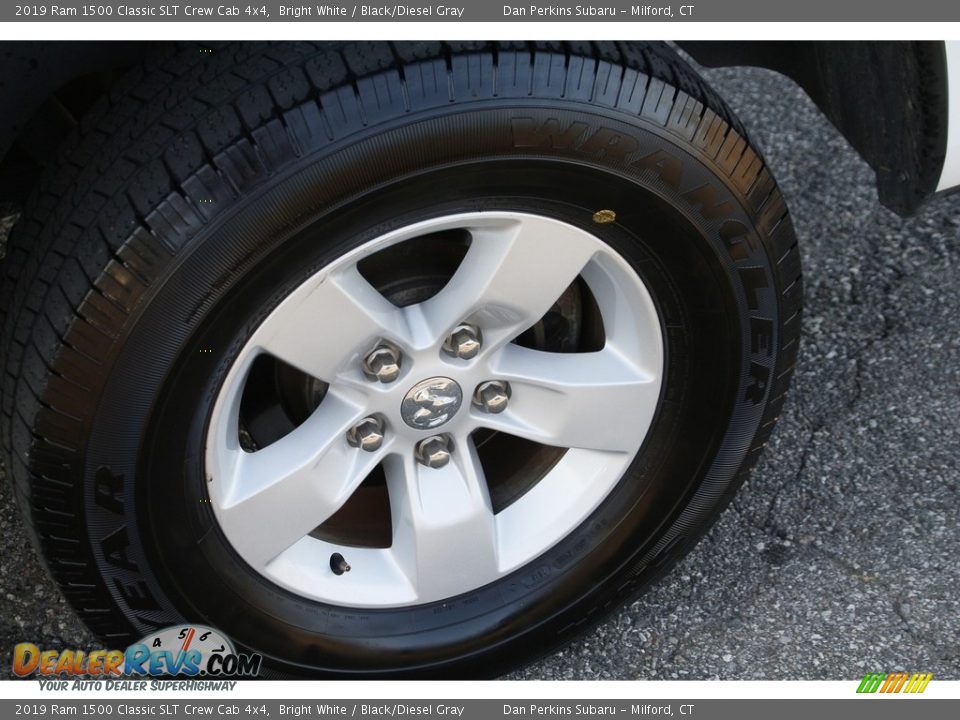 2019 Ram 1500 Classic SLT Crew Cab 4x4 Bright White / Black/Diesel Gray Photo #20
