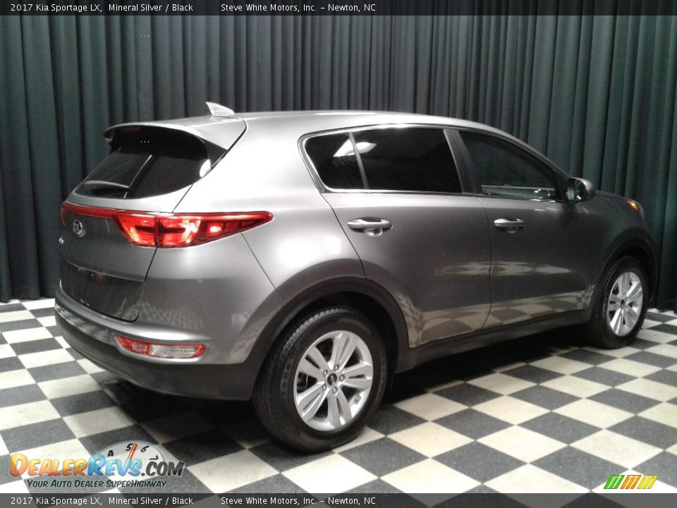 2017 Kia Sportage LX Mineral Silver / Black Photo #6