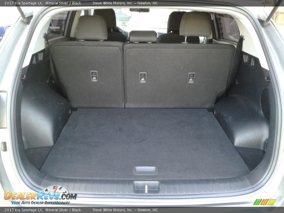 2017 Kia Sportage LX Mineral Silver / Black Photo #12