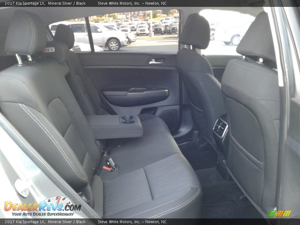 2017 Kia Sportage LX Mineral Silver / Black Photo #13