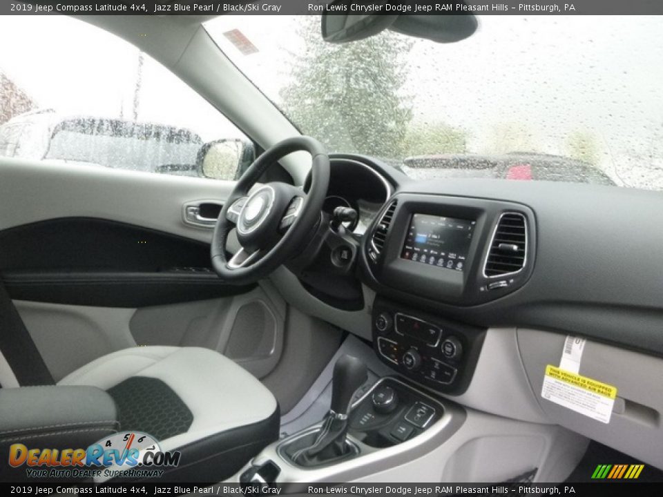 2019 Jeep Compass Latitude 4x4 Jazz Blue Pearl / Black/Ski Gray Photo #11