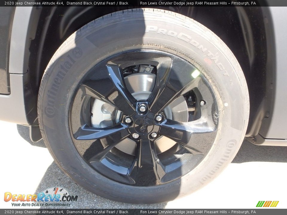 2020 Jeep Cherokee Altitude 4x4 Diamond Black Crystal Pearl / Black Photo #10