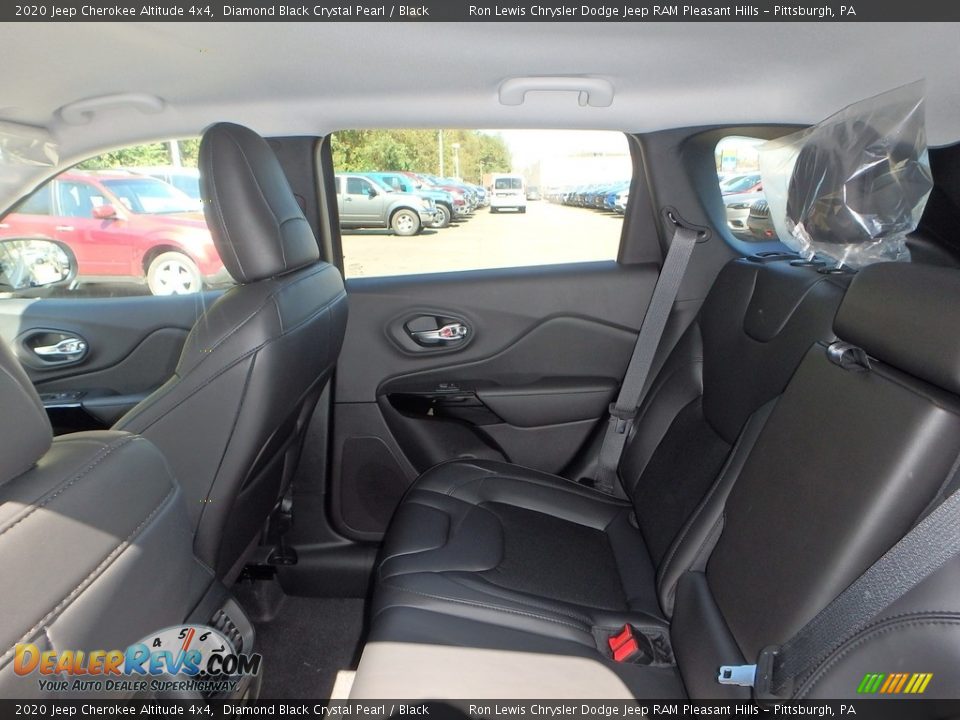 2020 Jeep Cherokee Altitude 4x4 Diamond Black Crystal Pearl / Black Photo #12