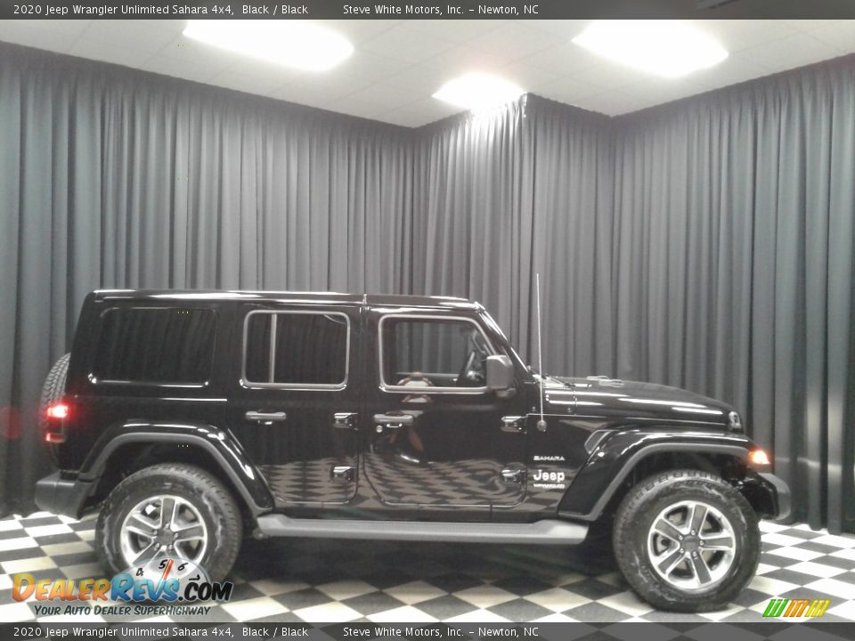 2020 Jeep Wrangler Unlimited Sahara 4x4 Black / Black Photo #5