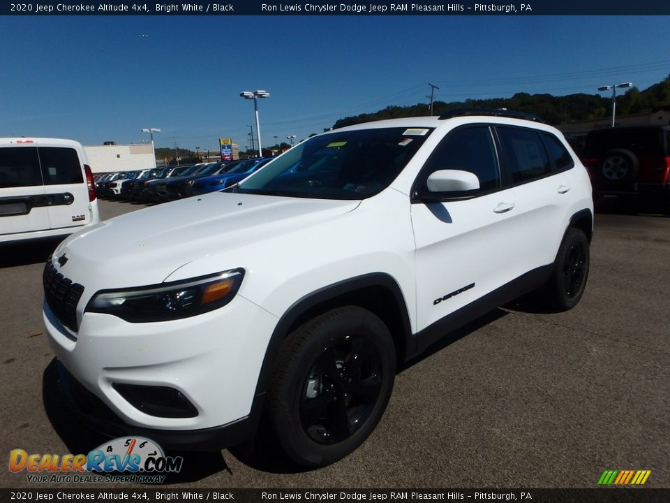 Front 3/4 View of 2020 Jeep Cherokee Altitude 4x4 Photo #1
