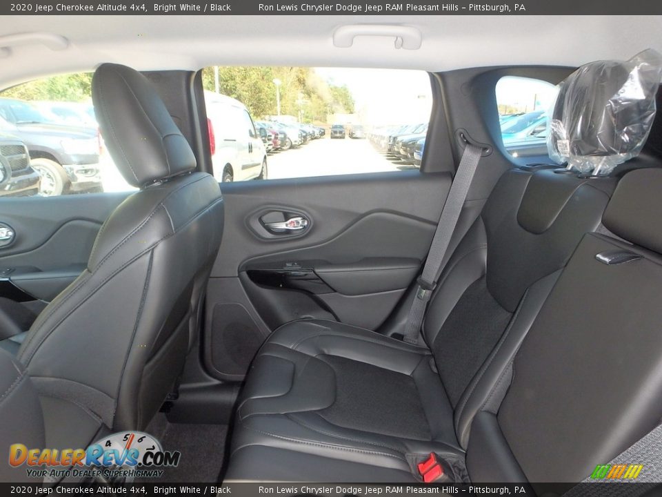 2020 Jeep Cherokee Altitude 4x4 Bright White / Black Photo #12
