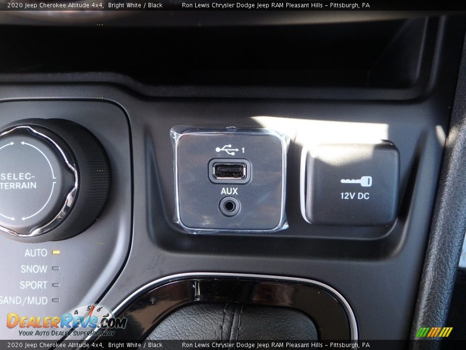 2020 Jeep Cherokee Altitude 4x4 Bright White / Black Photo #19