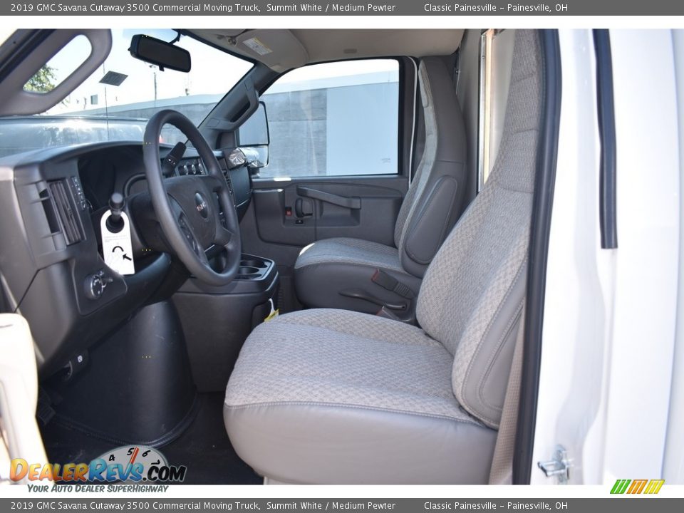 2019 GMC Savana Cutaway 3500 Commercial Moving Truck Summit White / Medium Pewter Photo #6
