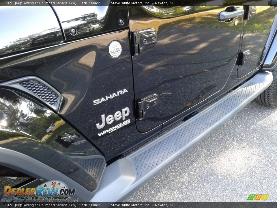2020 Jeep Wrangler Unlimited Sahara 4x4 Black / Black Photo #28