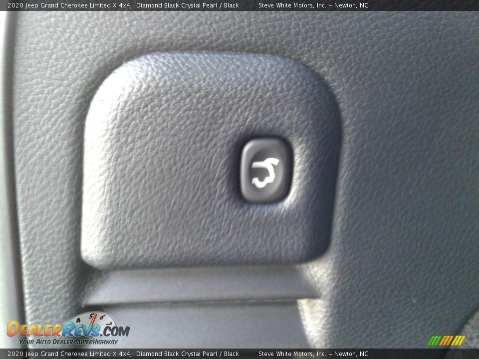 2020 Jeep Grand Cherokee Limited X 4x4 Diamond Black Crystal Pearl / Black Photo #12