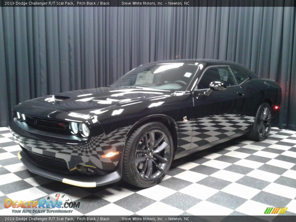 2019 Dodge Challenger R/T Scat Pack Pitch Black / Black Photo #2