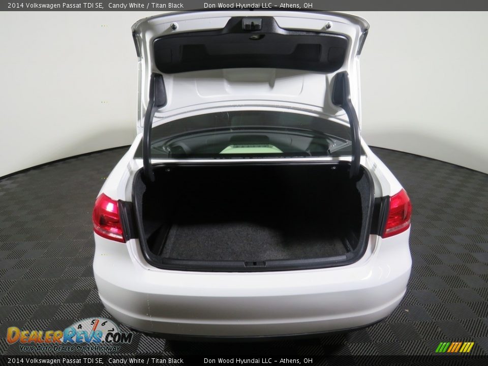 2014 Volkswagen Passat TDI SE Candy White / Titan Black Photo #11