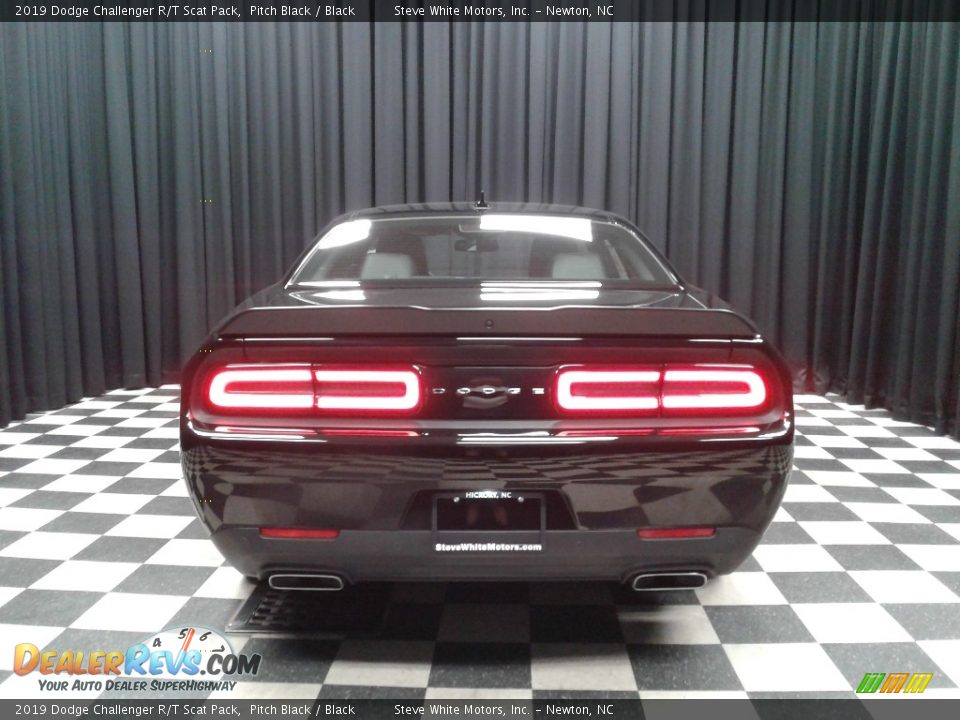 2019 Dodge Challenger R/T Scat Pack Pitch Black / Black Photo #7