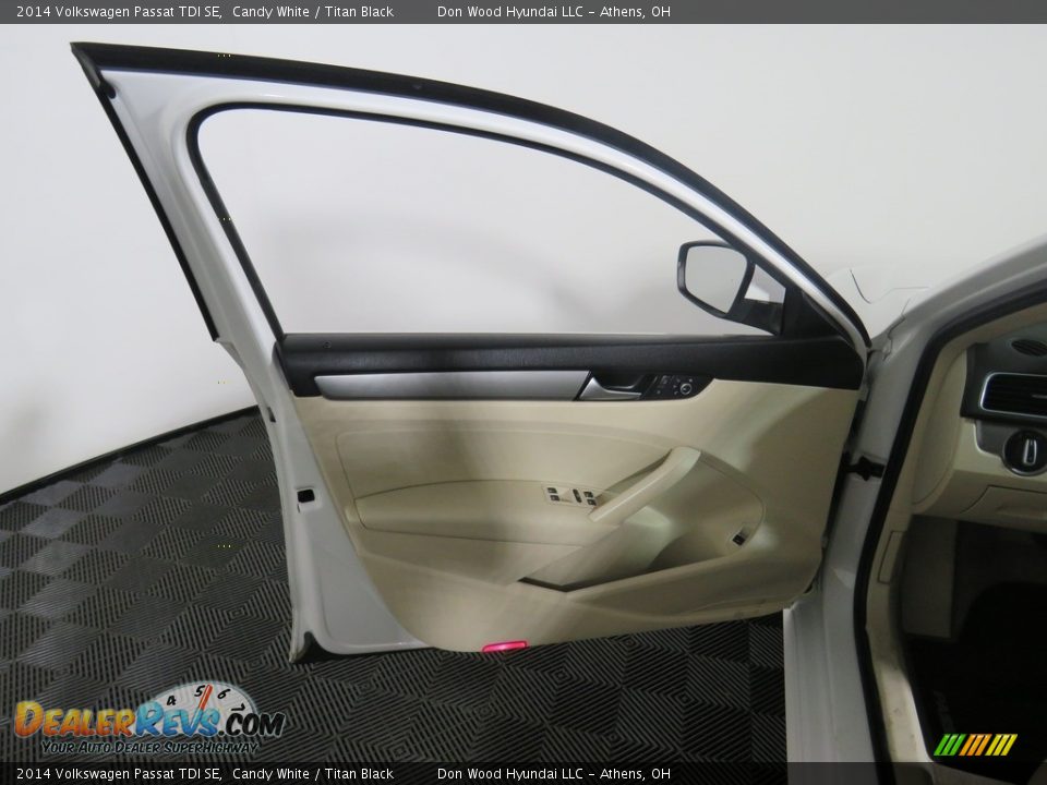 2014 Volkswagen Passat TDI SE Candy White / Titan Black Photo #15