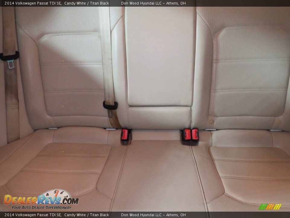 2014 Volkswagen Passat TDI SE Candy White / Titan Black Photo #18