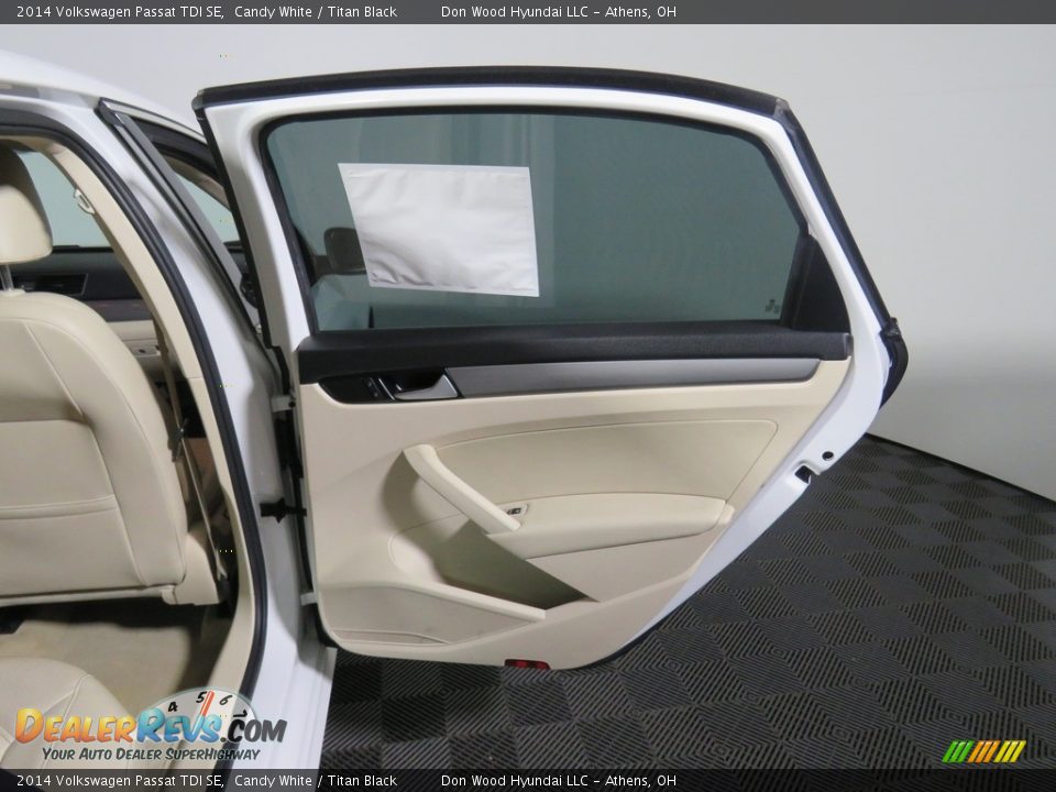 2014 Volkswagen Passat TDI SE Candy White / Titan Black Photo #22