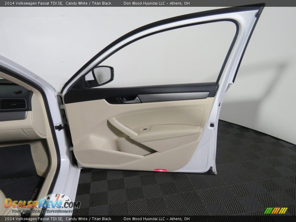 2014 Volkswagen Passat TDI SE Candy White / Titan Black Photo #24