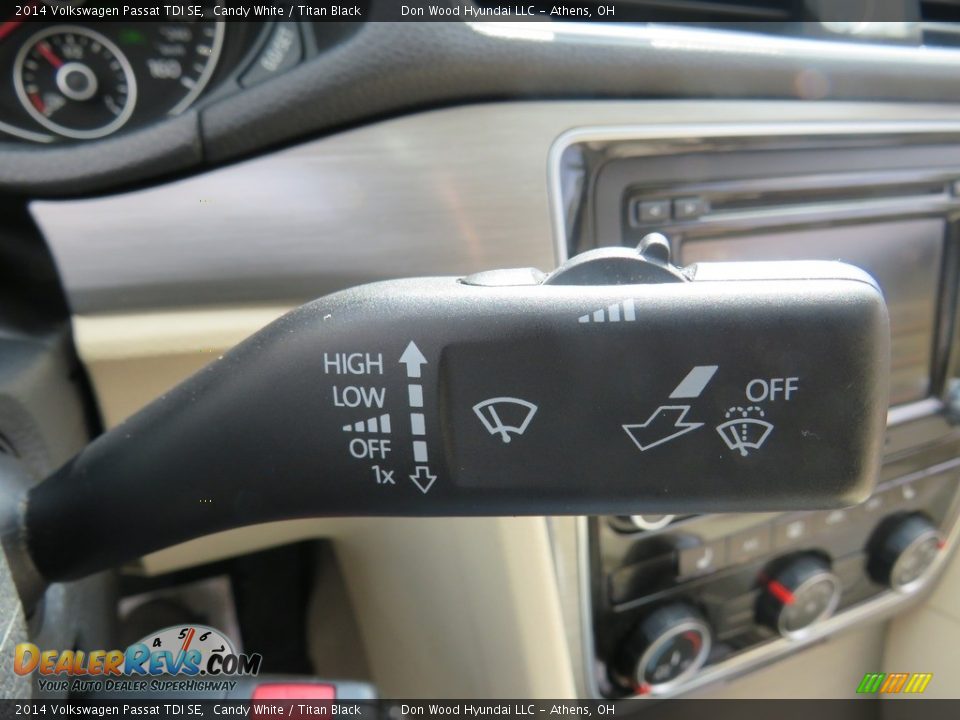 2014 Volkswagen Passat TDI SE Candy White / Titan Black Photo #32