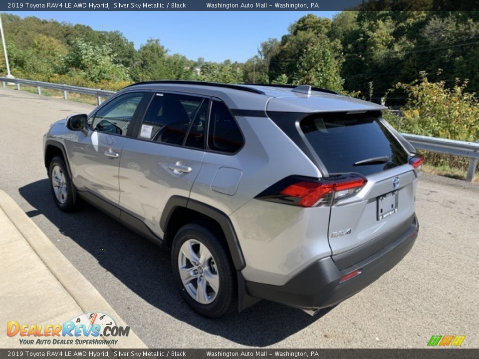 2019 Toyota RAV4 LE AWD Hybrid Silver Sky Metallic / Black Photo #2
