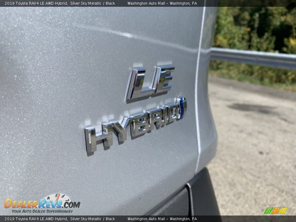 2019 Toyota RAV4 LE AWD Hybrid Silver Sky Metallic / Black Photo #16