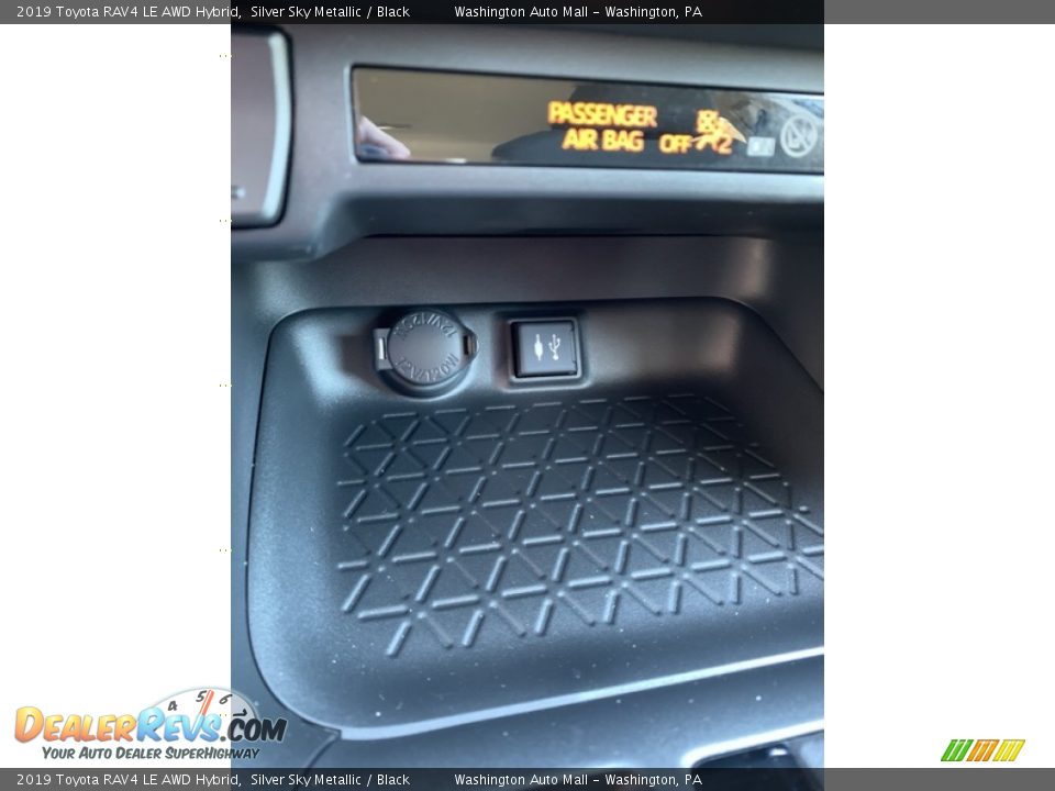 2019 Toyota RAV4 LE AWD Hybrid Silver Sky Metallic / Black Photo #34