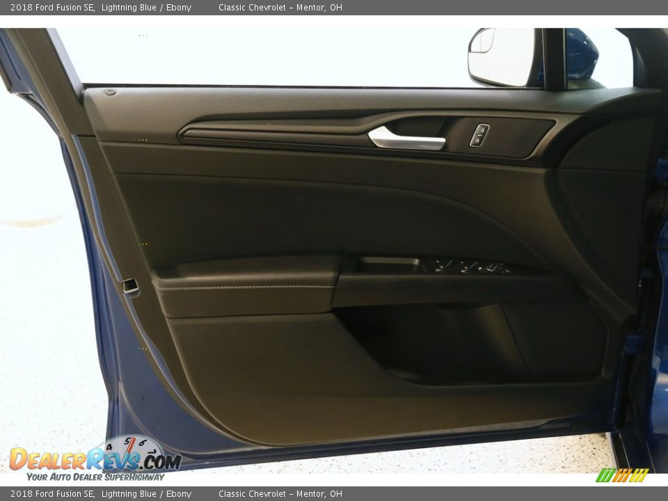 2018 Ford Fusion SE Lightning Blue / Ebony Photo #5