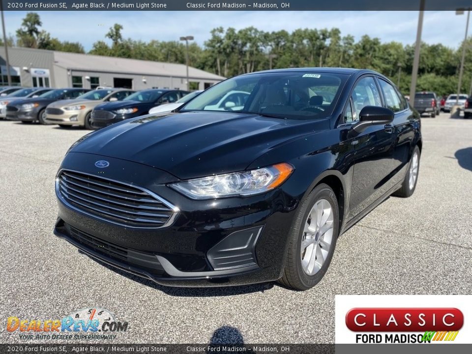 2020 Ford Fusion SE Agate Black / Medium Light Stone Photo #1