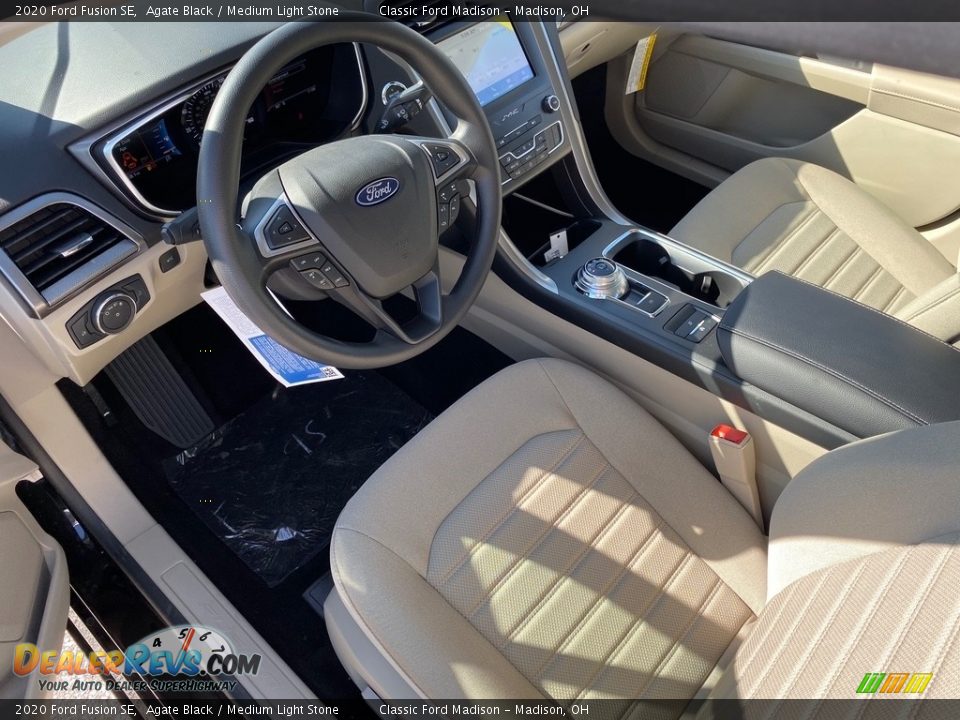 Medium Light Stone Interior - 2020 Ford Fusion SE Photo #4