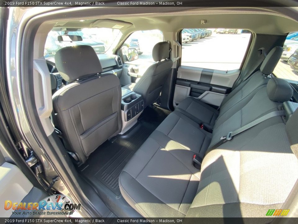 2019 Ford F150 STX SuperCrew 4x4 Magnetic / Black Photo #4