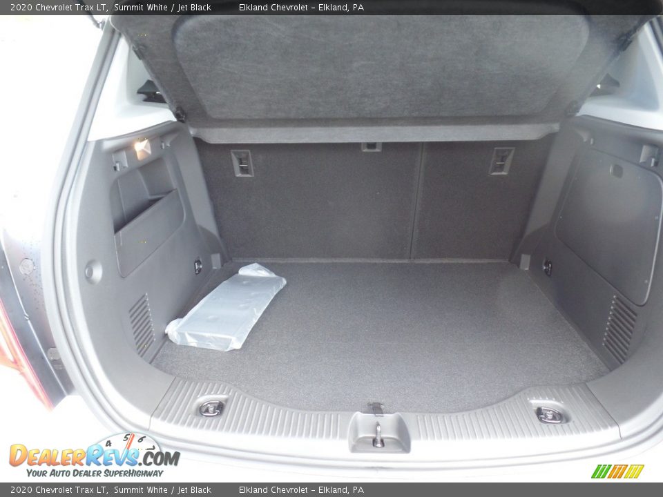 2020 Chevrolet Trax LT Summit White / Jet Black Photo #33