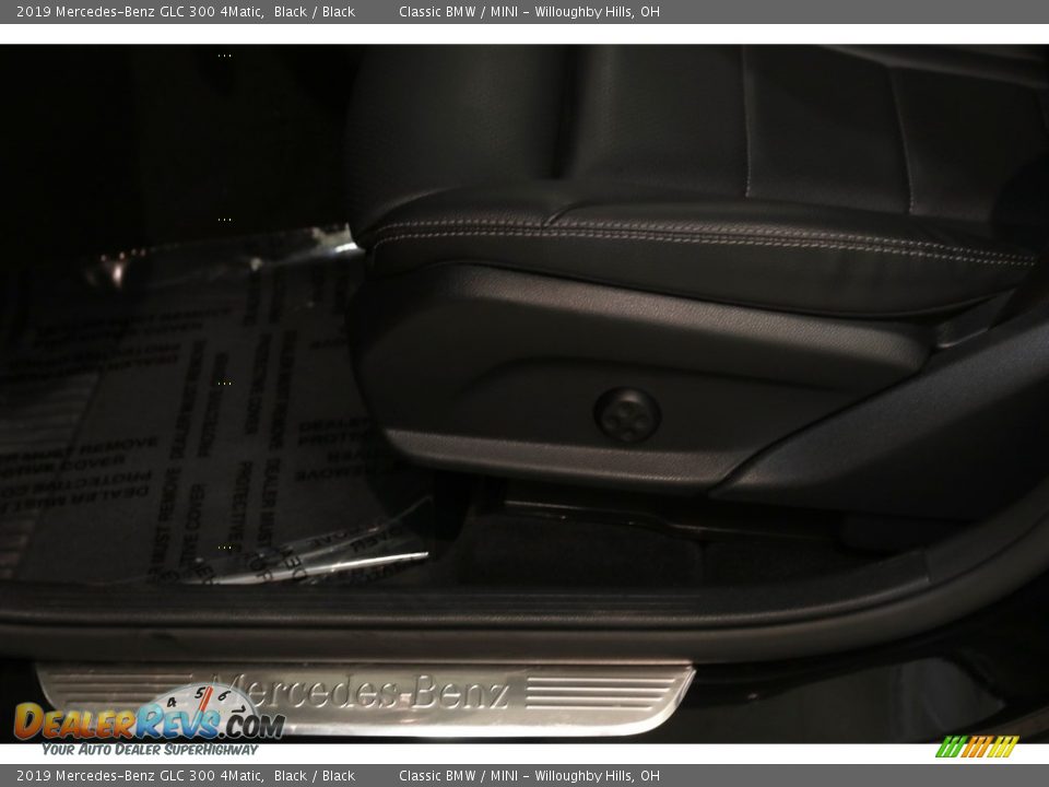 2019 Mercedes-Benz GLC 300 4Matic Black / Black Photo #6