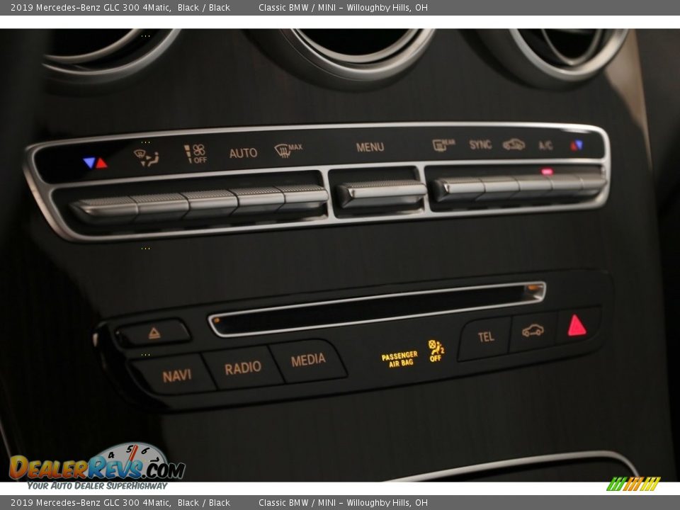 2019 Mercedes-Benz GLC 300 4Matic Black / Black Photo #17