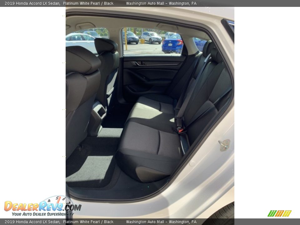 2019 Honda Accord LX Sedan Platinum White Pearl / Black Photo #19