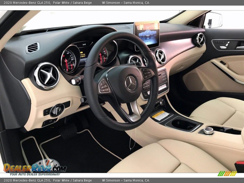 Dashboard of 2020 Mercedes-Benz GLA 250 Photo #4