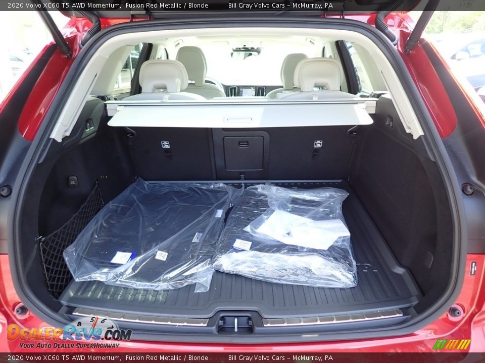 2020 Volvo XC60 T5 AWD Momentum Trunk Photo #3