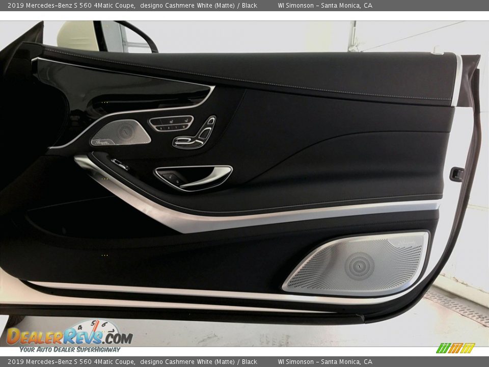 Door Panel of 2019 Mercedes-Benz S 560 4Matic Coupe Photo #30