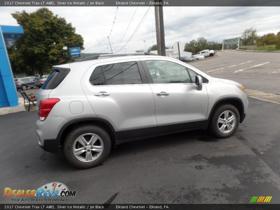 2017 Chevrolet Trax LT AWD Silver Ice Metallic / Jet Black Photo #9