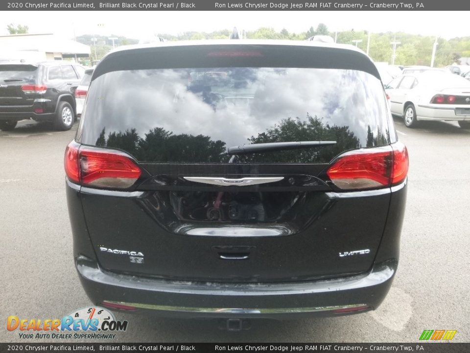 2020 Chrysler Pacifica Limited Brilliant Black Crystal Pearl / Black Photo #4