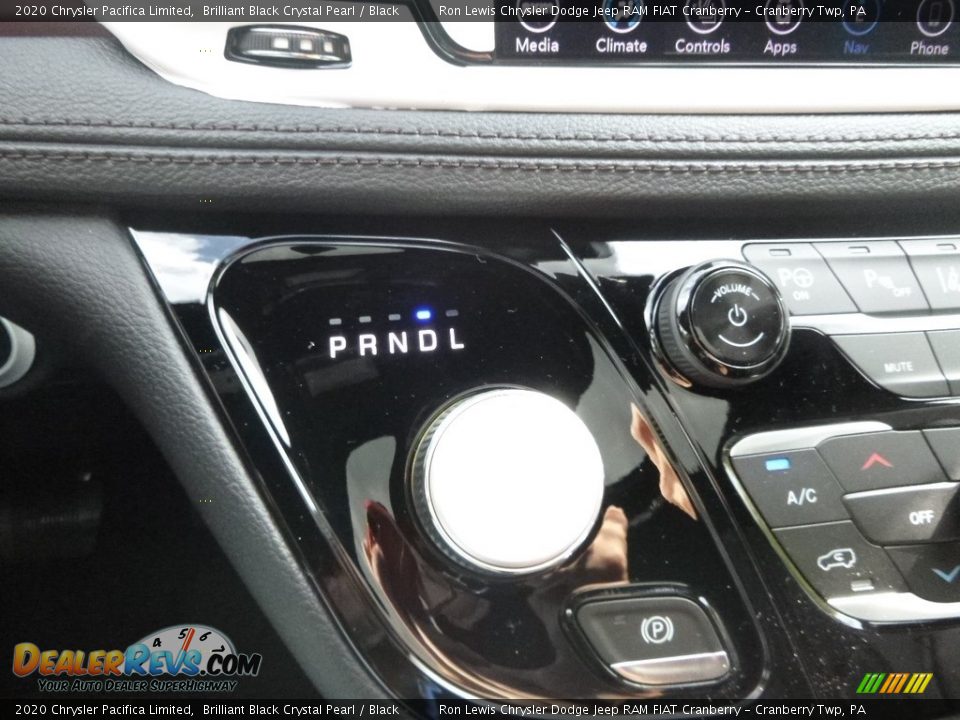 2020 Chrysler Pacifica Limited Shifter Photo #20