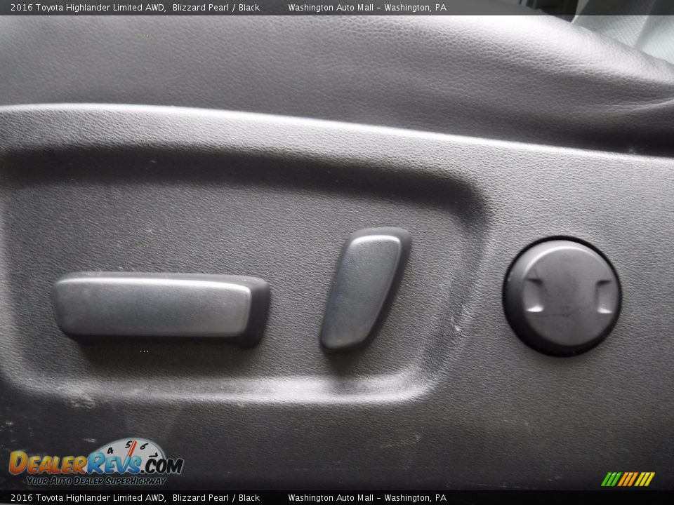 2016 Toyota Highlander Limited AWD Blizzard Pearl / Black Photo #17