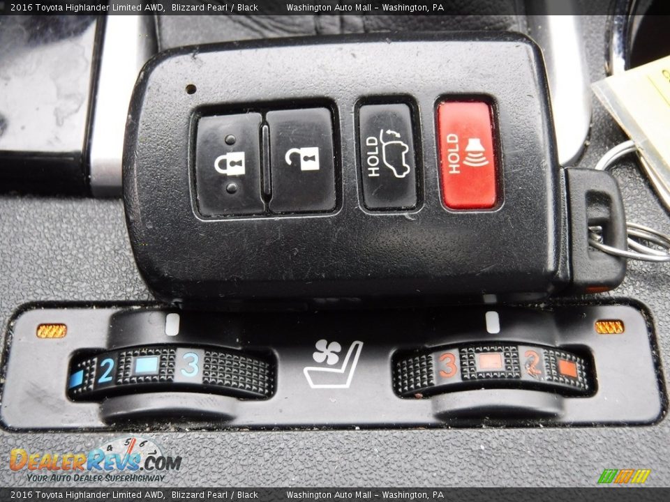2016 Toyota Highlander Limited AWD Blizzard Pearl / Black Photo #21