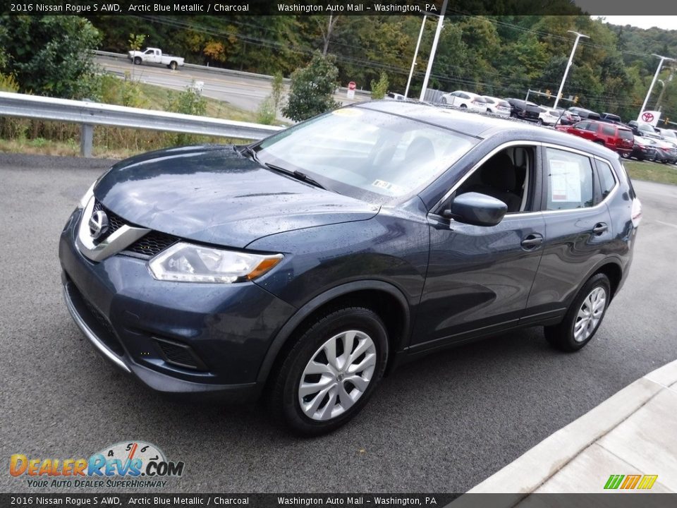 2016 Nissan Rogue S AWD Arctic Blue Metallic / Charcoal Photo #5