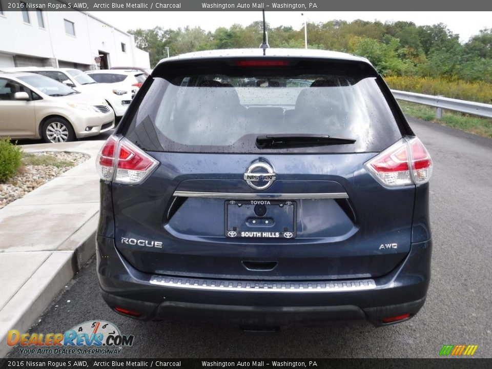 2016 Nissan Rogue S AWD Arctic Blue Metallic / Charcoal Photo #8