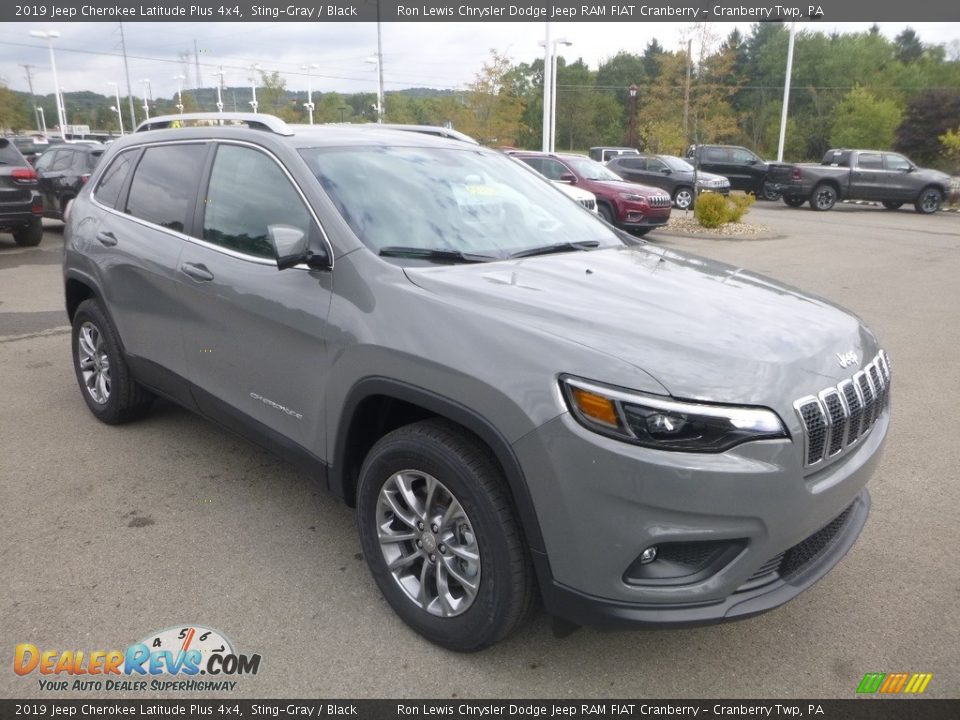 2019 Jeep Cherokee Latitude Plus 4x4 Sting-Gray / Black Photo #7