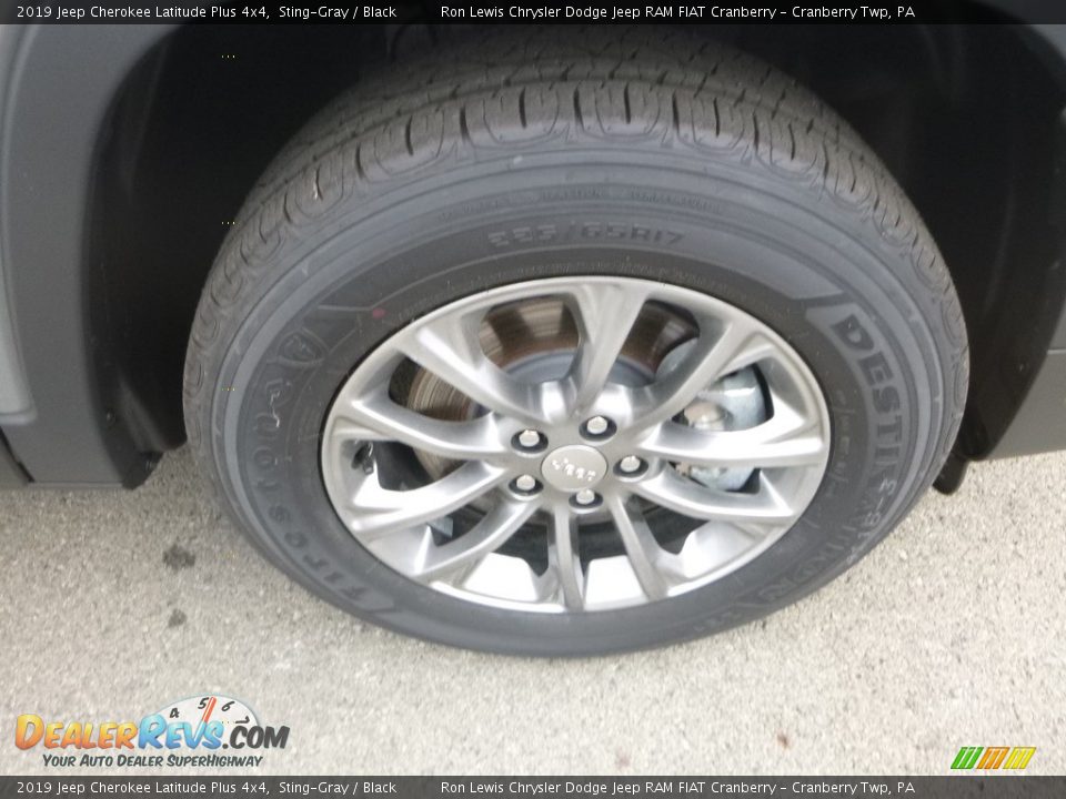 2019 Jeep Cherokee Latitude Plus 4x4 Sting-Gray / Black Photo #9