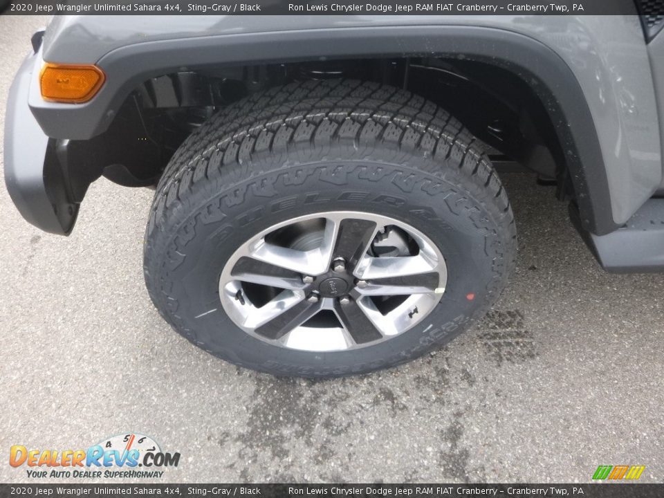 2020 Jeep Wrangler Unlimited Sahara 4x4 Sting-Gray / Black Photo #2