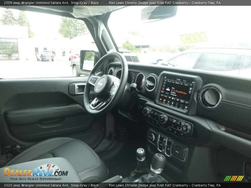 2020 Jeep Wrangler Unlimited Sahara 4x4 Sting-Gray / Black Photo #12