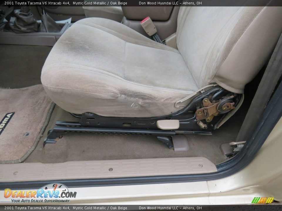 2001 Toyota Tacoma V6 Xtracab 4x4 Mystic Gold Metallic / Oak Beige Photo #16