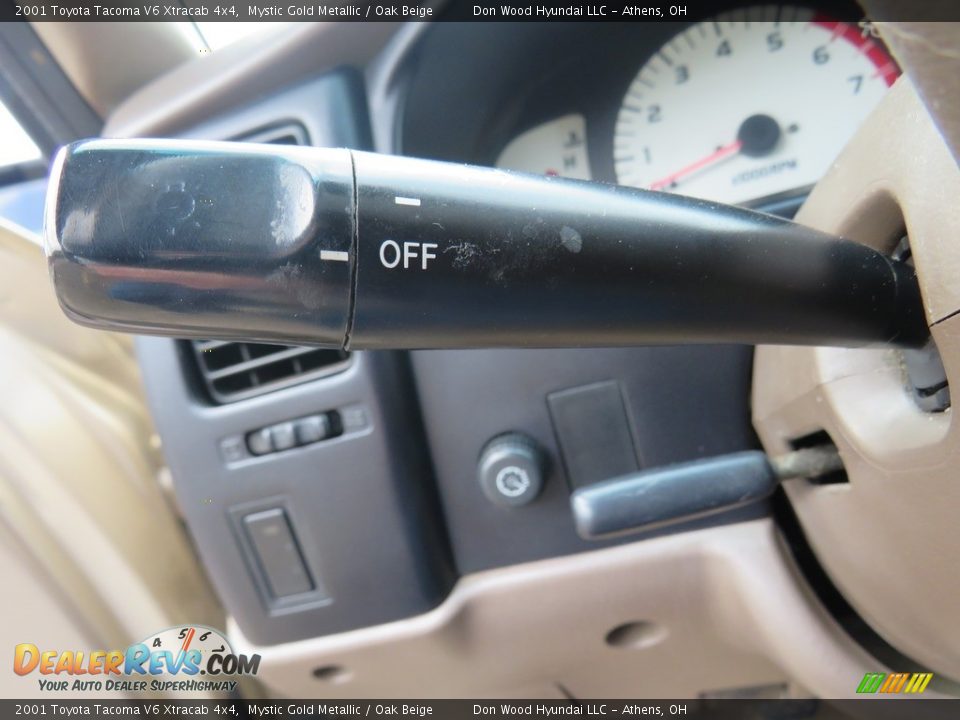 2001 Toyota Tacoma V6 Xtracab 4x4 Mystic Gold Metallic / Oak Beige Photo #24
